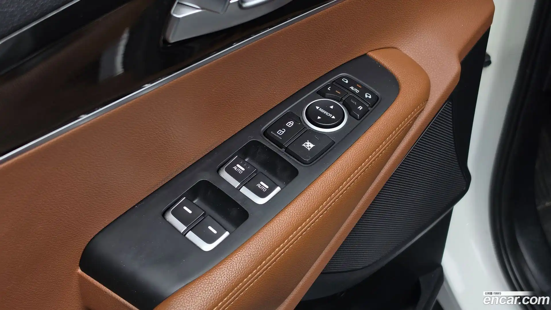 Sorento Kia 2018.3-OPTION-022