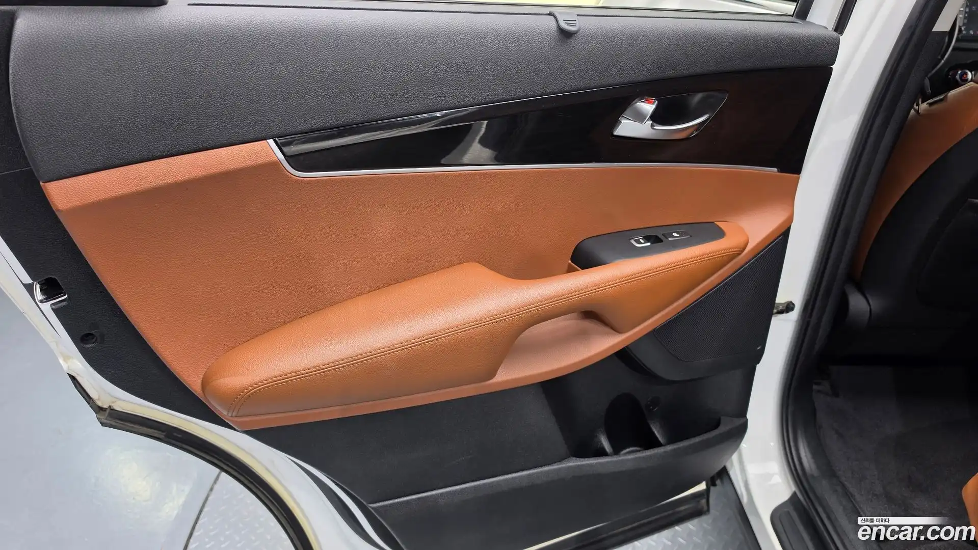 Sorento Kia 2018.3-INNER-035