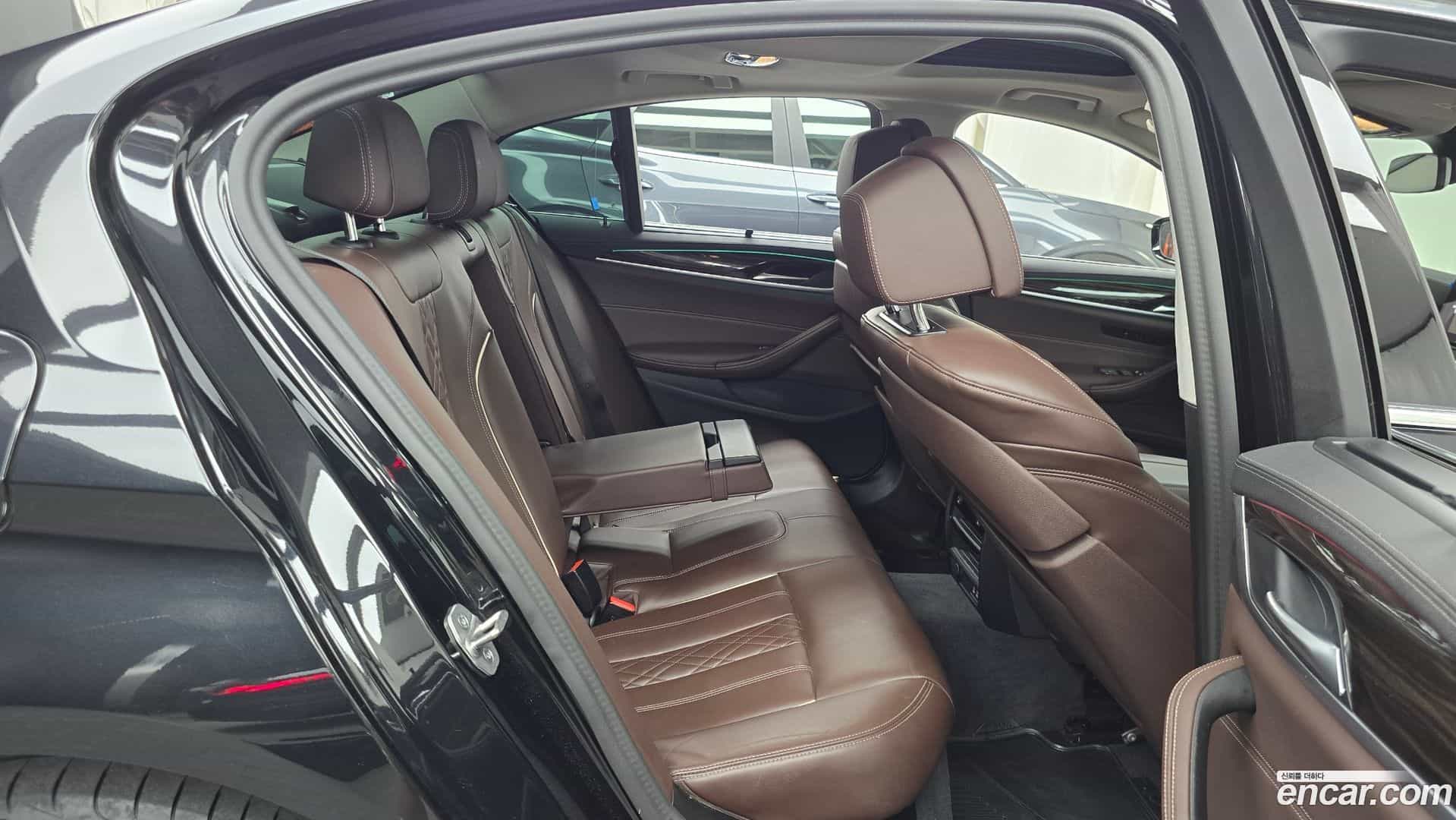 5-Series BMW 2023.6-OPTION-015