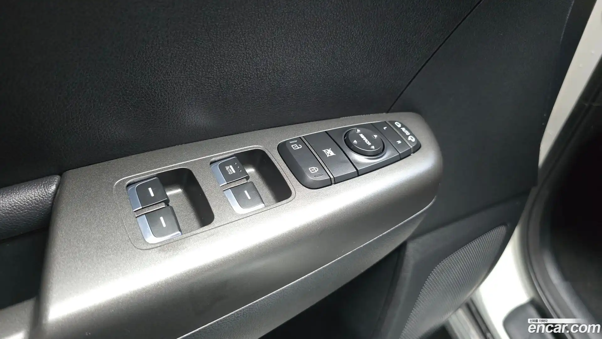 Sportage Kia 2017.6-OPTION-017