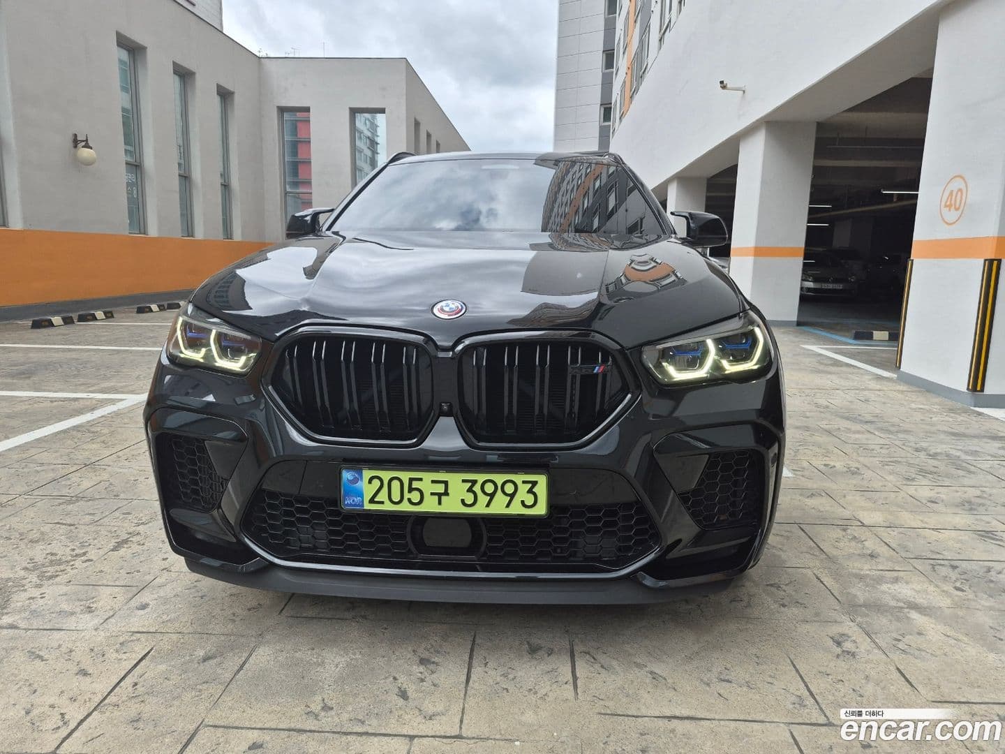 Main__Slider__Photo:X6M BMW 2023.3-0