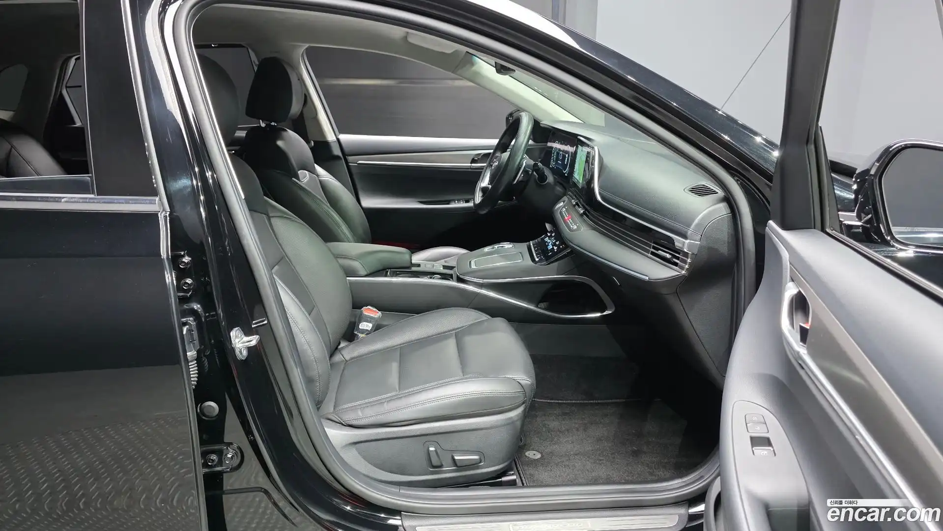 Grandeur Hyundai 2022.6-OPTION-015