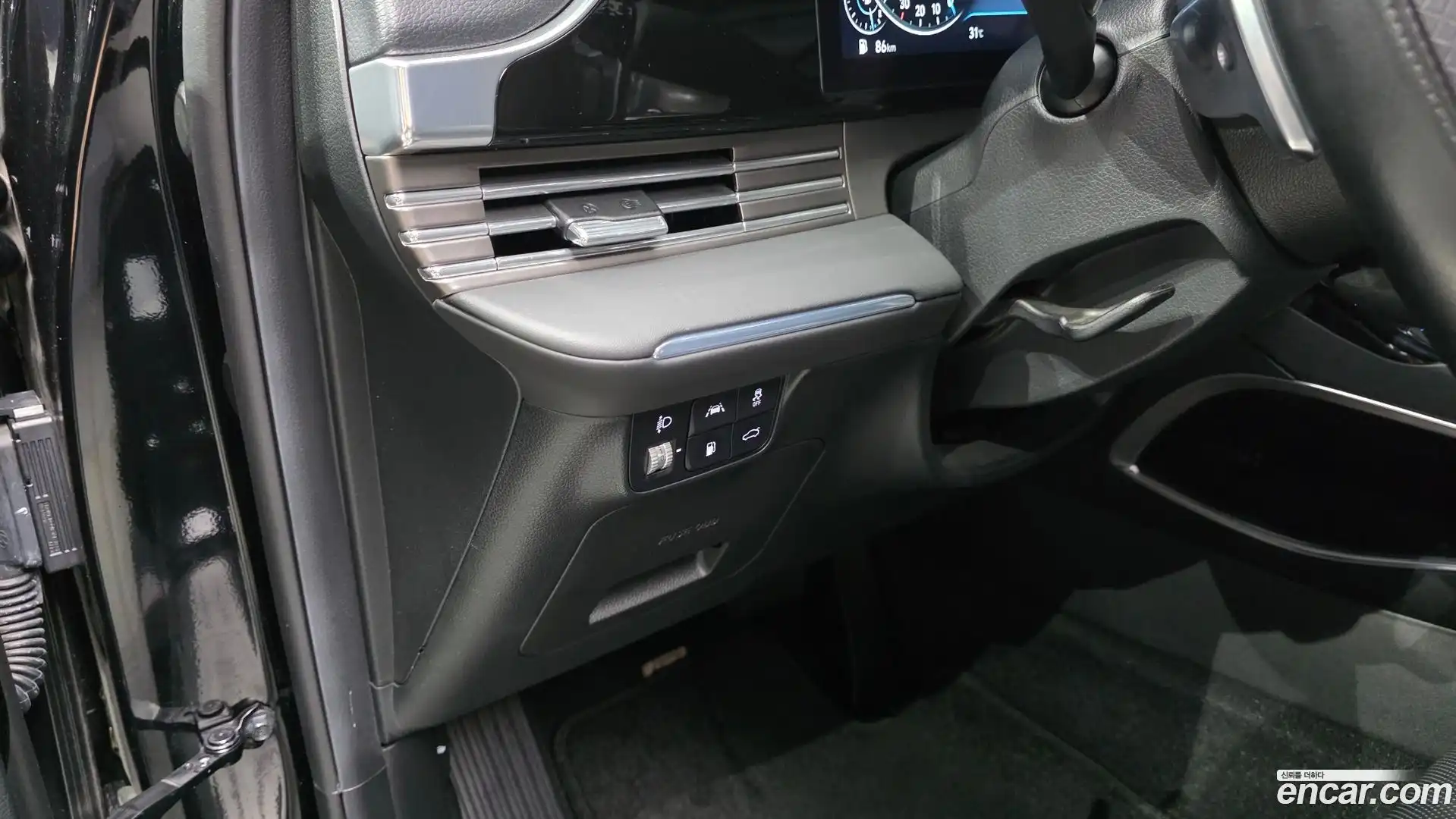 Grandeur Hyundai 2022.6-OPTION-040