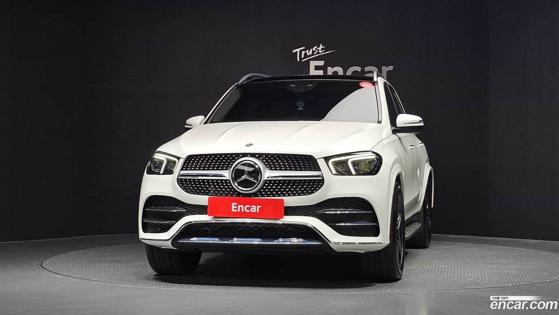 GLE-Class Mercedes-Benz 2021.9-OUTER-003