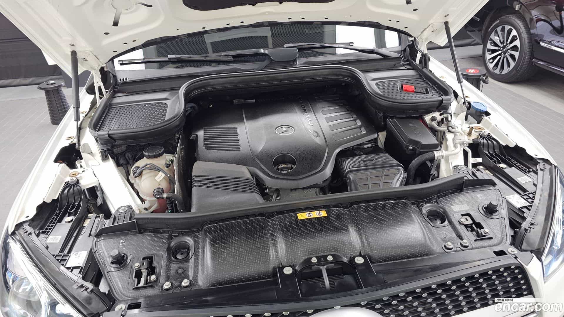 GLE-Class Mercedes-Benz 2021.9-OUTER-006