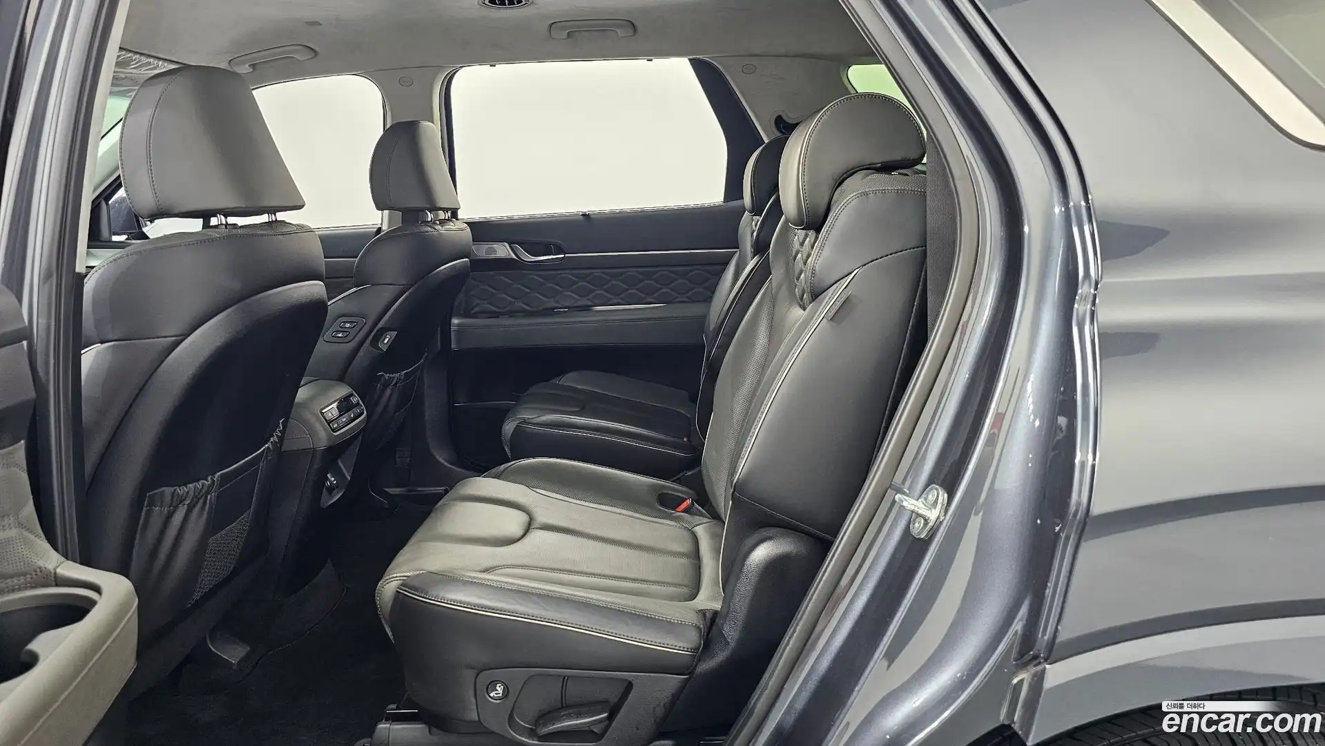 Palisade Hyundai 2022.2-INNER-036