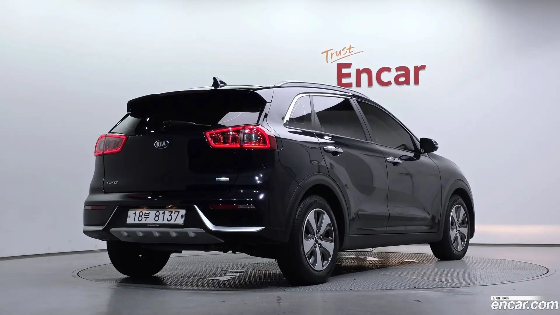 Niro Kia 2016.3-OUTER-002