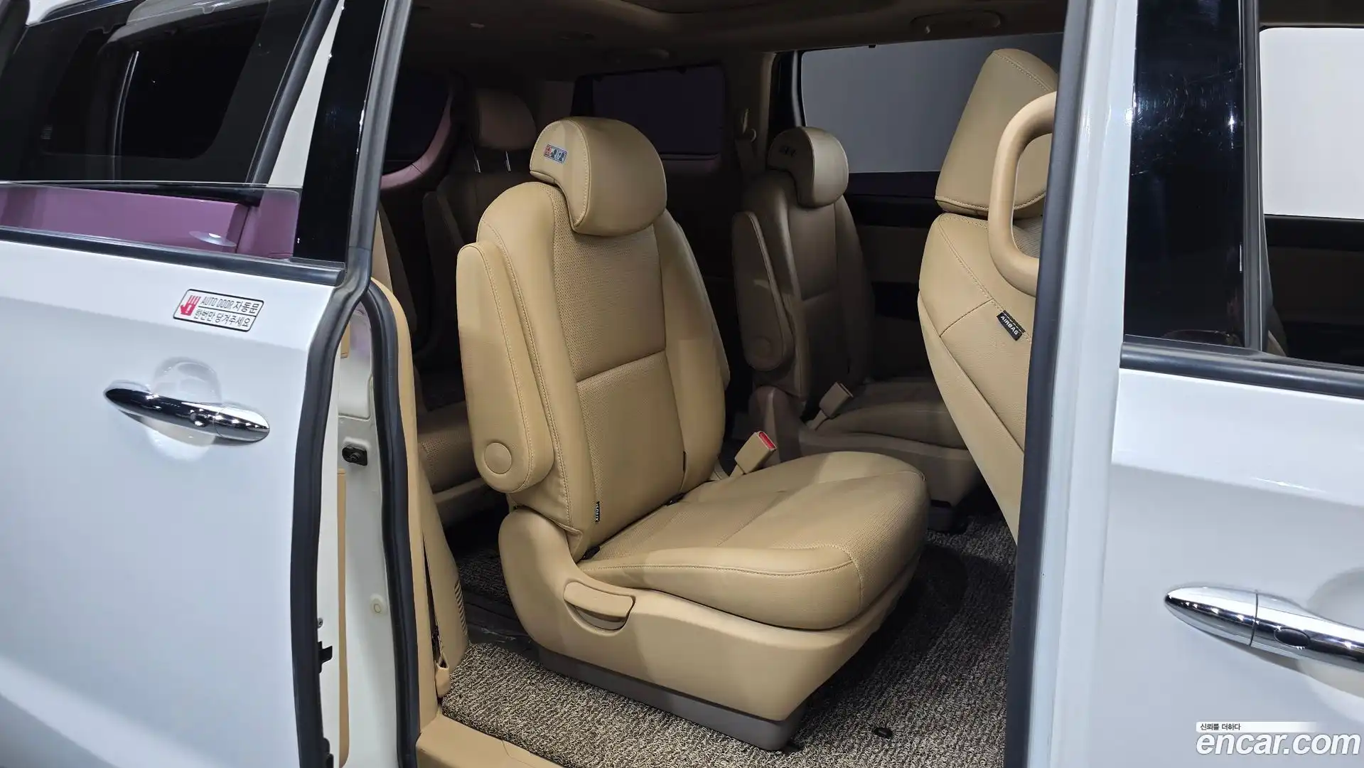 Canival Kia 2019.6-OPTION-015