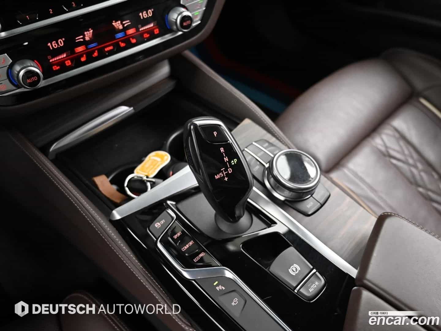 5-Series BMW 2019.10-INNER-009