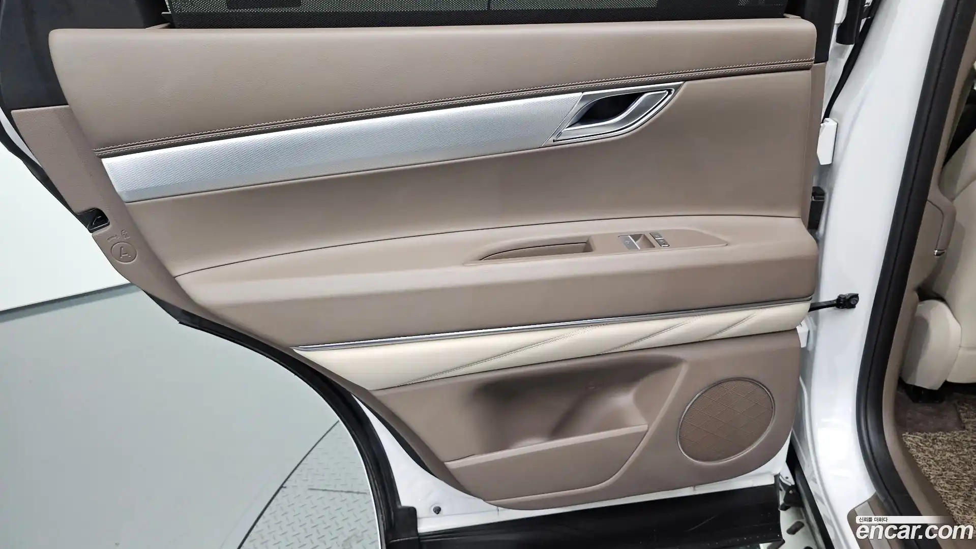 GV80 Genesis 2022.11-INNER-035