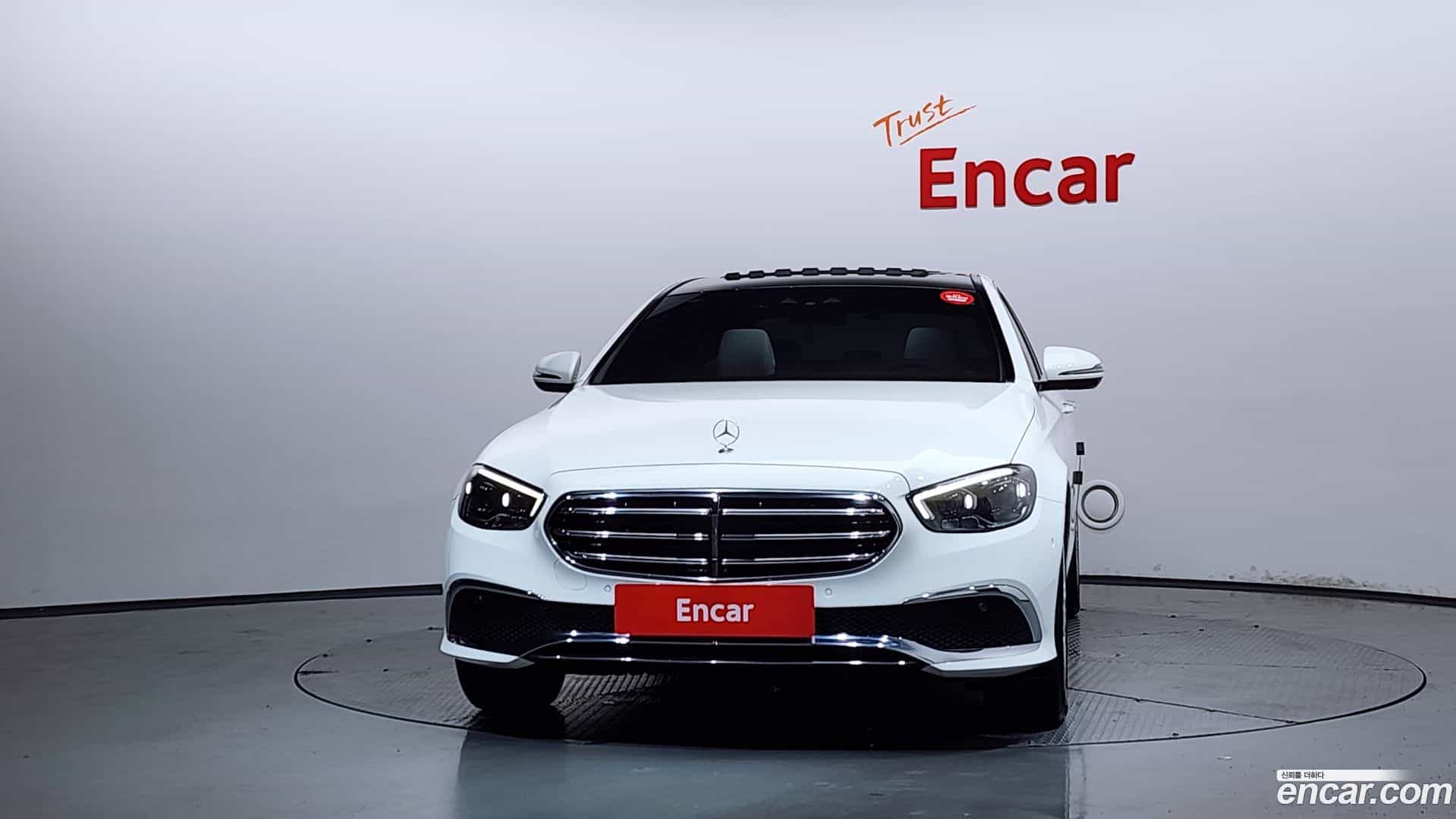 E-Class Mercedes-Benz 2020.11-OUTER-003