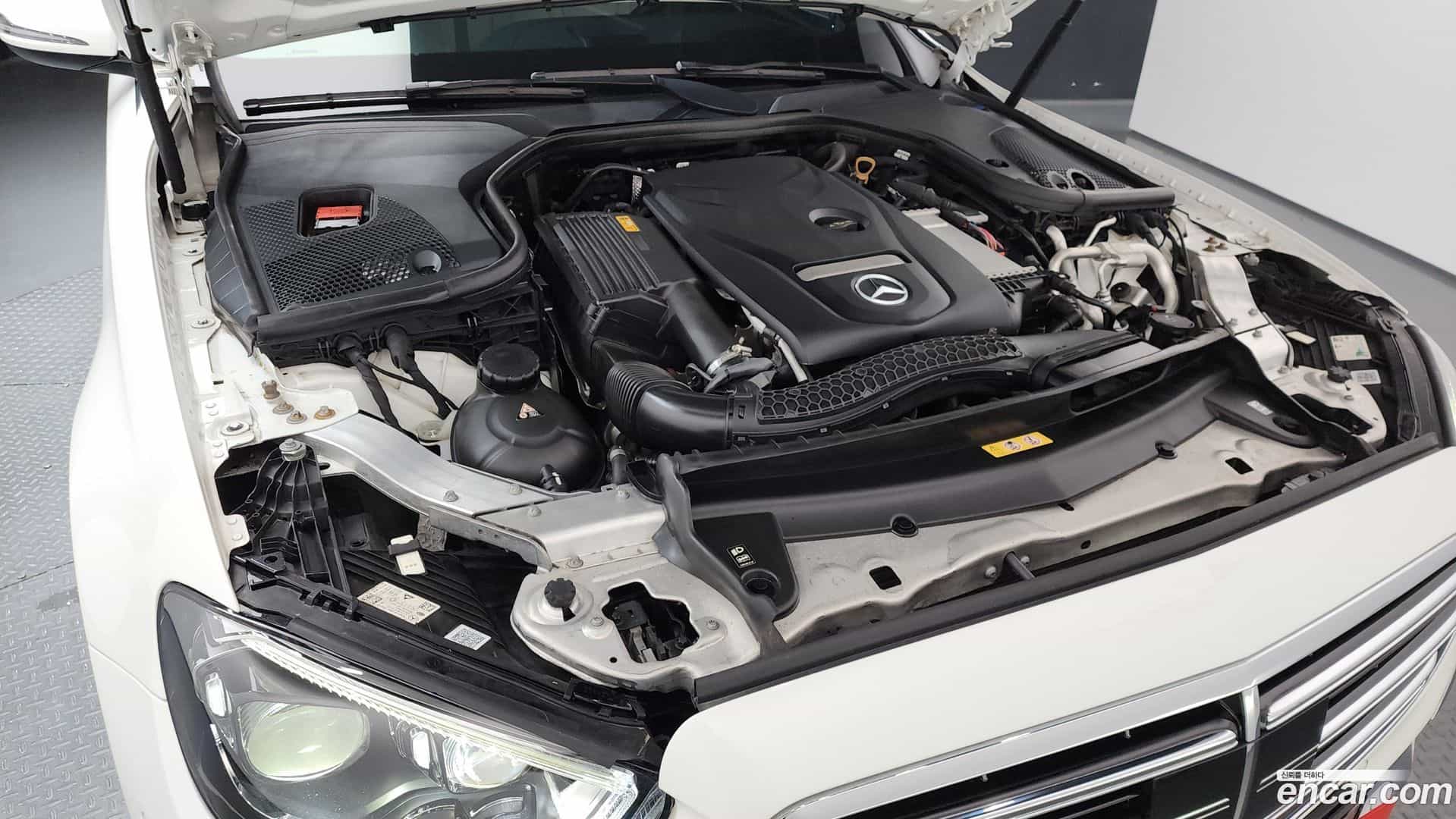 E-Class Mercedes-Benz 2020.11-OUTER-006