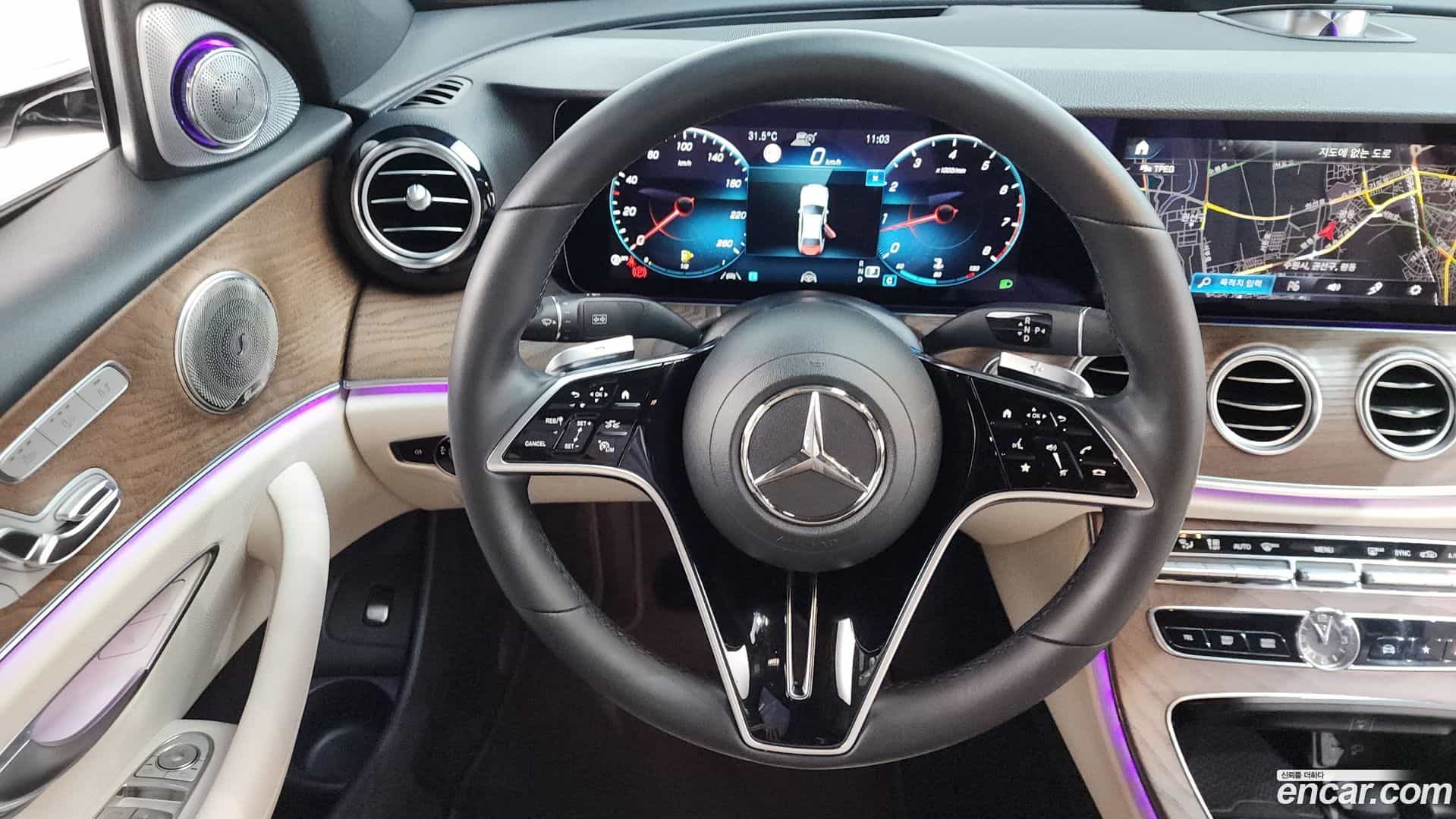 E-Class Mercedes-Benz 2020.11-OPTION-017