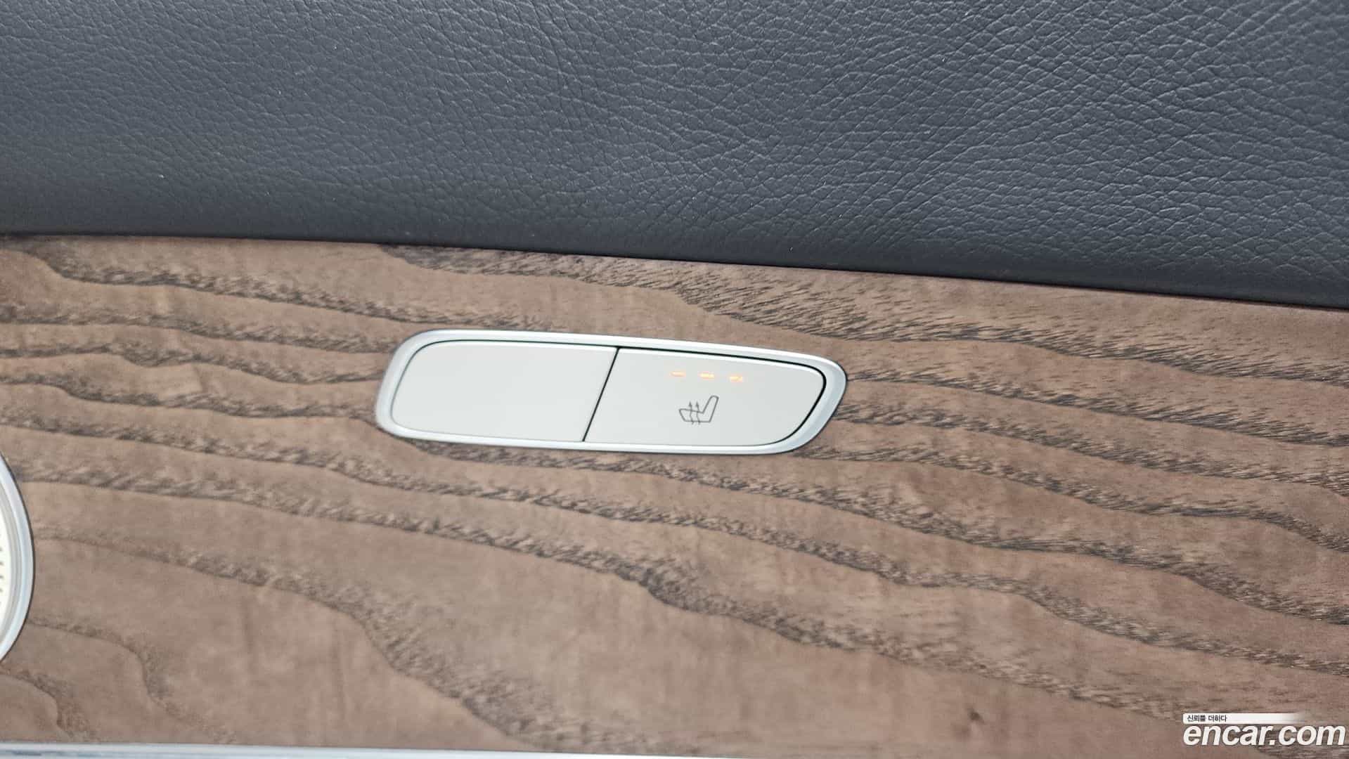 E-Class Mercedes-Benz 2020.11-OPTION-046