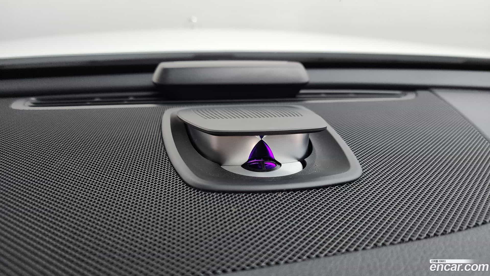 E-Class Mercedes-Benz 2020.11-OPTION-047