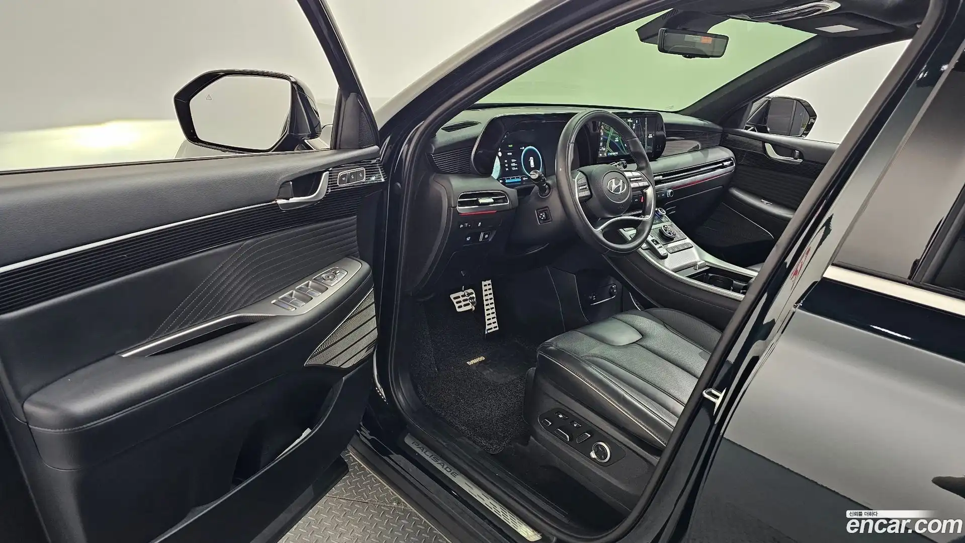 Palisade Hyundai 2023.3-INNER-010