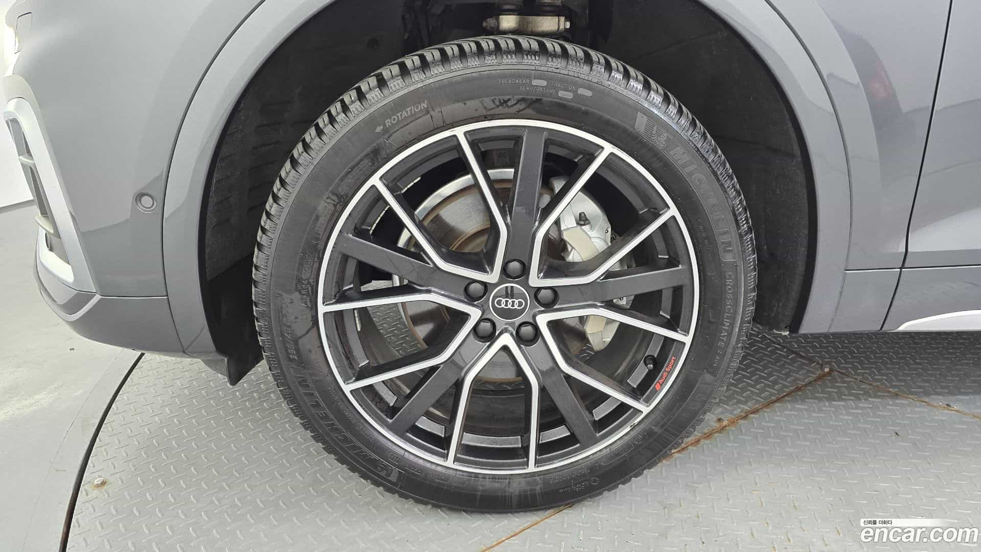 Q5 Audi 2021.11-OUTER-005