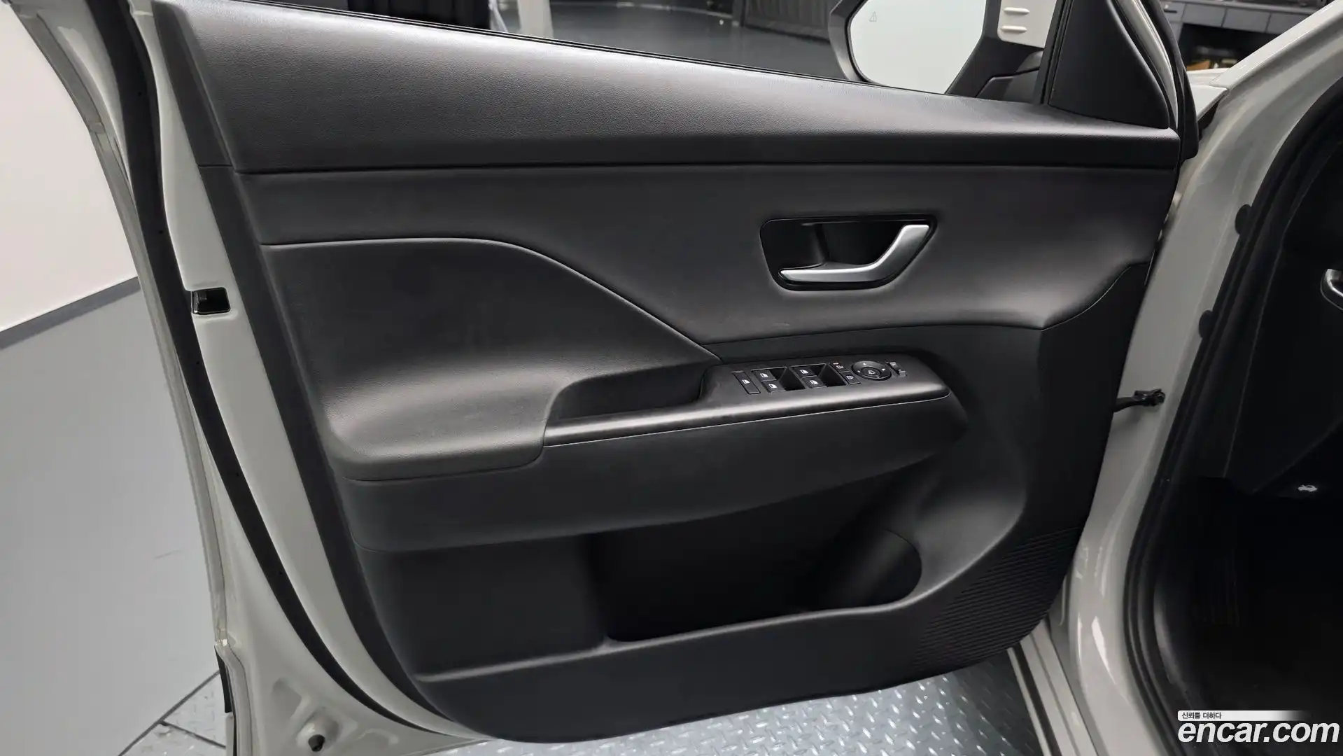 Kona Hyundai 2023.5-INNER-034