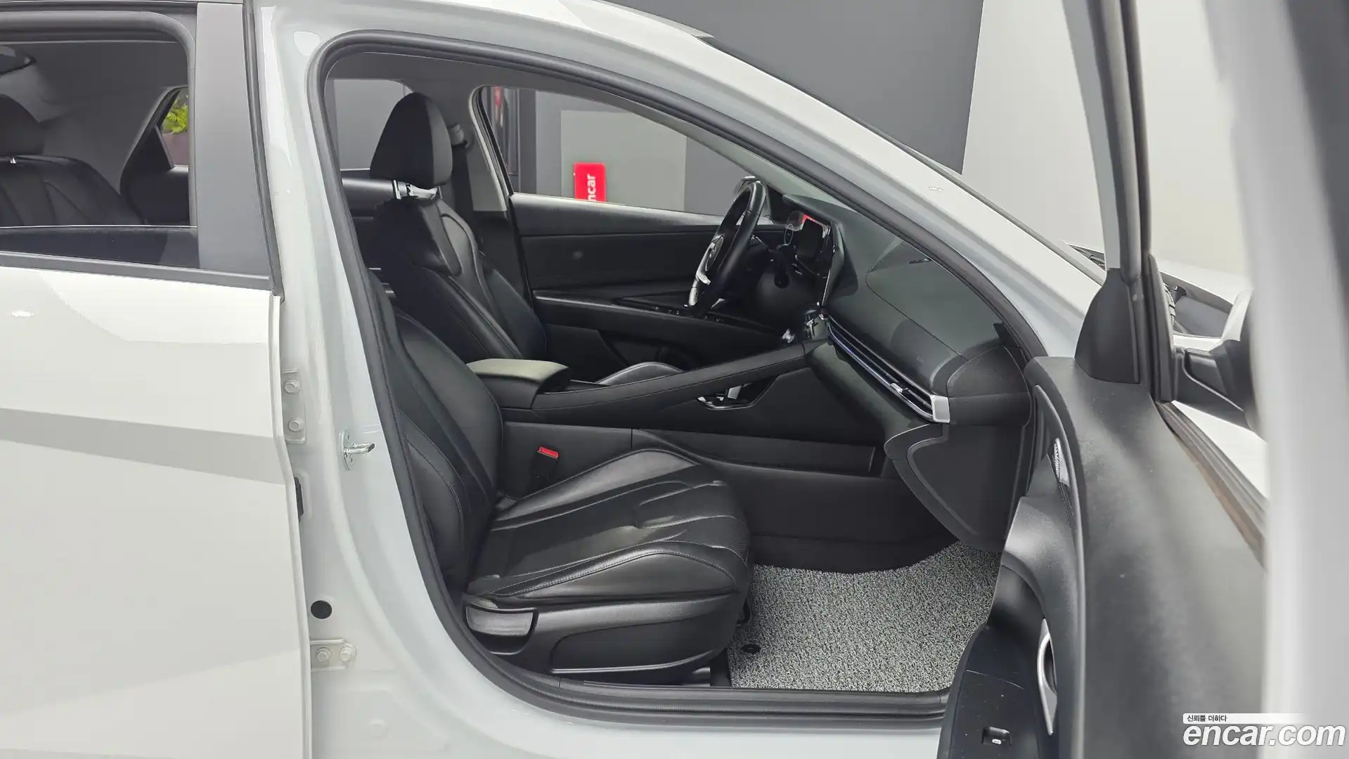 AVANTE Hyundai 2023.5-OPTION-015
