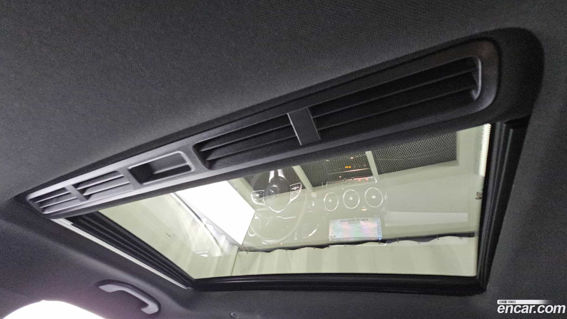 GLC-Class Mercedes-Benz 2021.3-OPTION-021