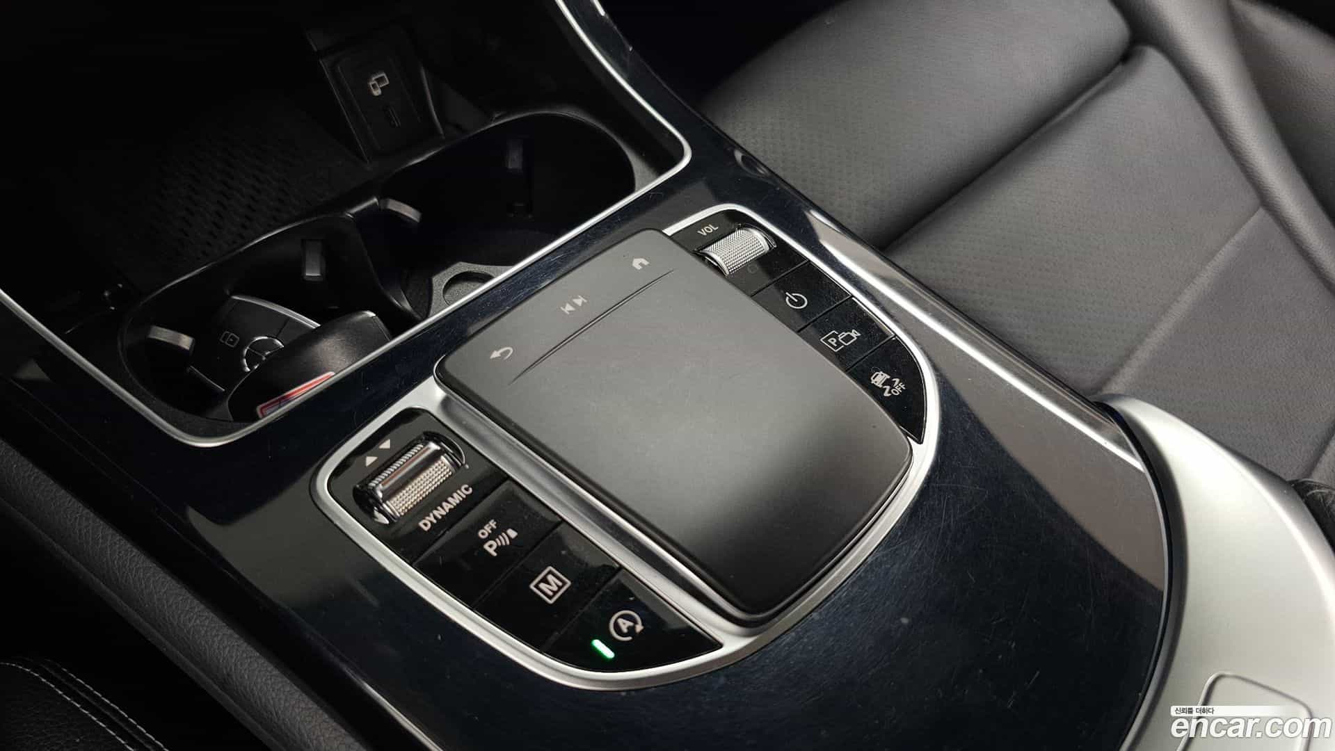 GLC-Class Mercedes-Benz 2021.3-OPTION-042