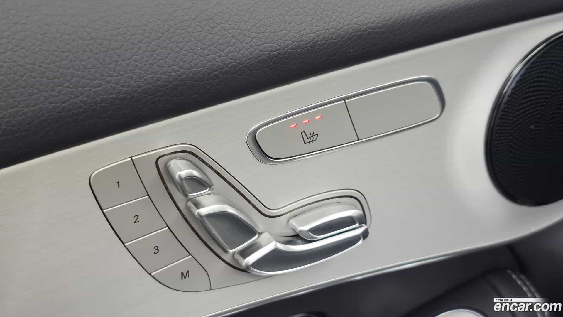 GLC-Class Mercedes-Benz 2021.3-OPTION-048
