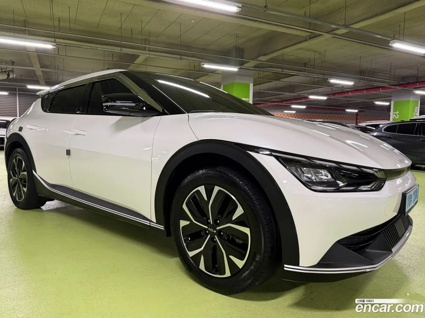 Main__Slider__Photo:EV6 Kia 2022.2-0