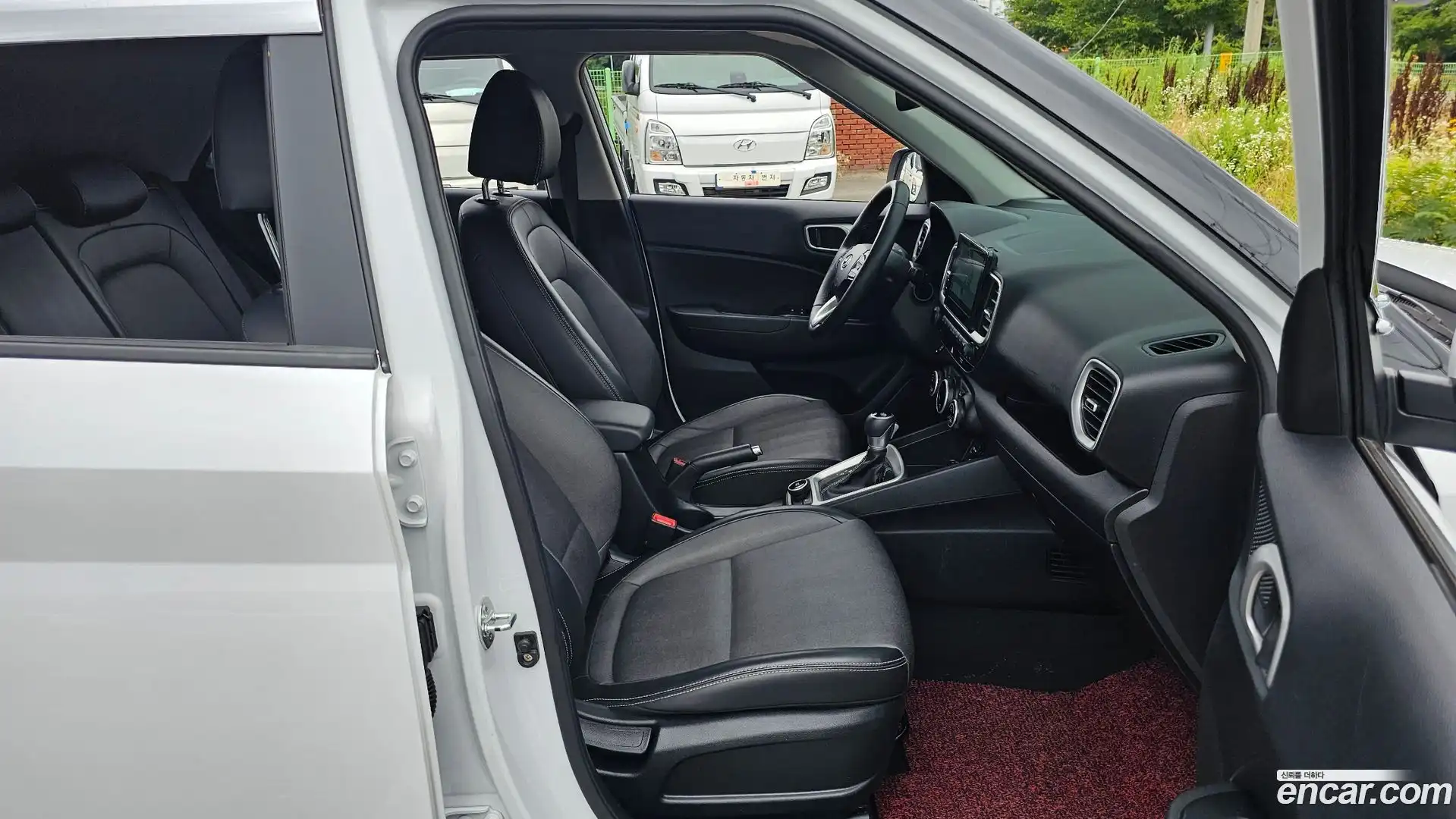 Venue Hyundai 2020.6-OPTION-015