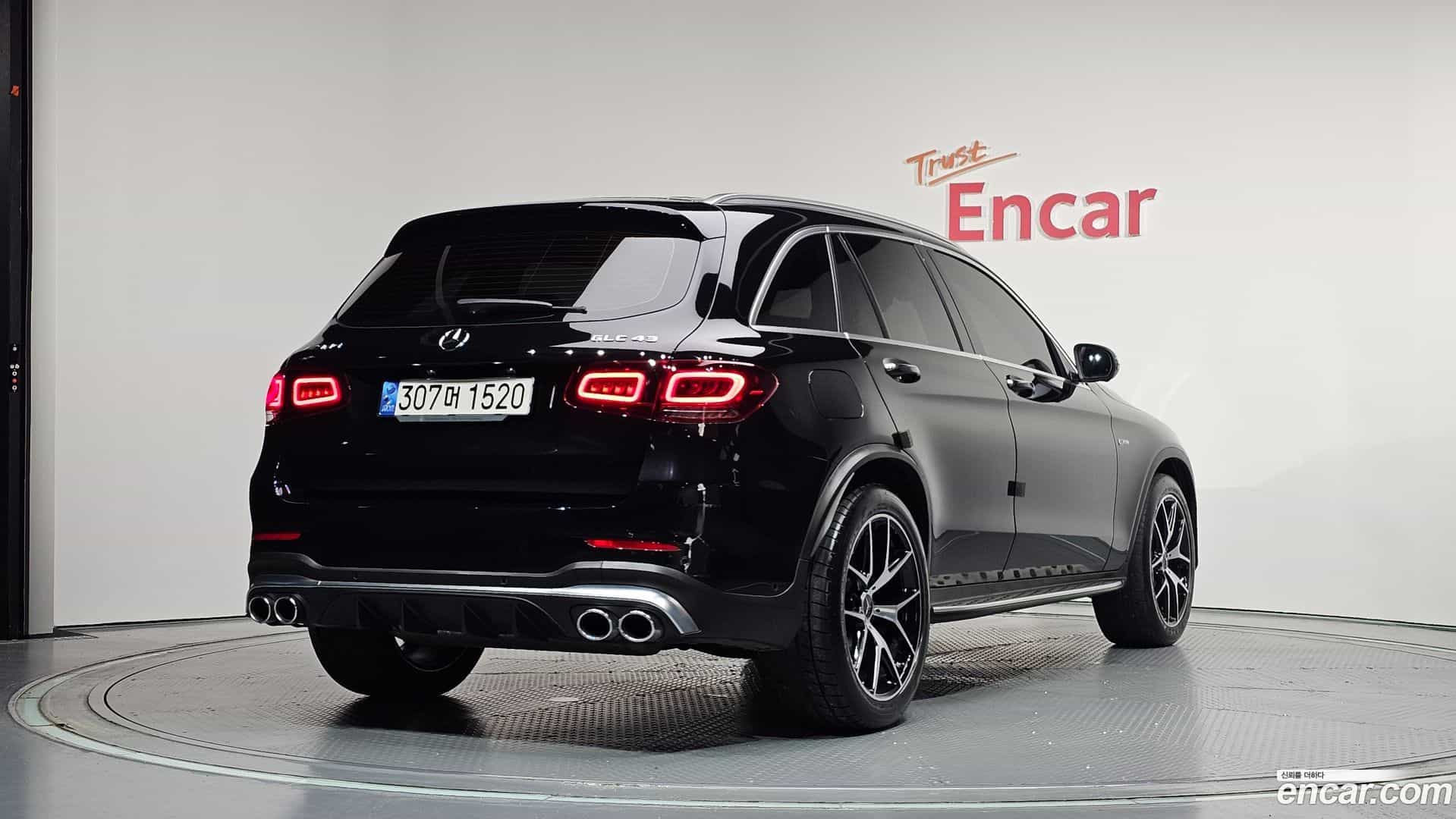GLC-Class Mercedes-Benz 2022.6-OUTER-002