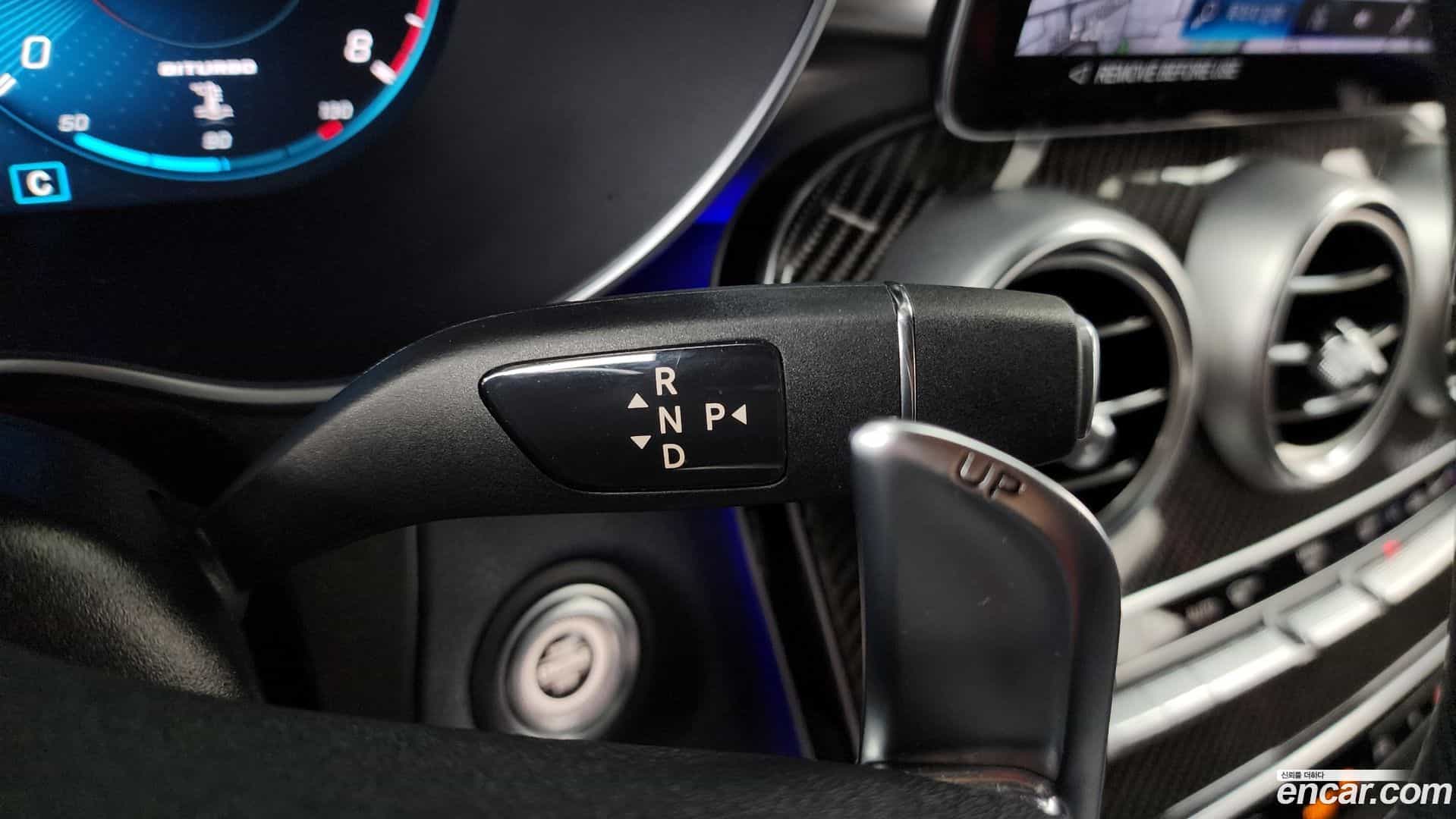 GLC-Class Mercedes-Benz 2022.6-INNER-009