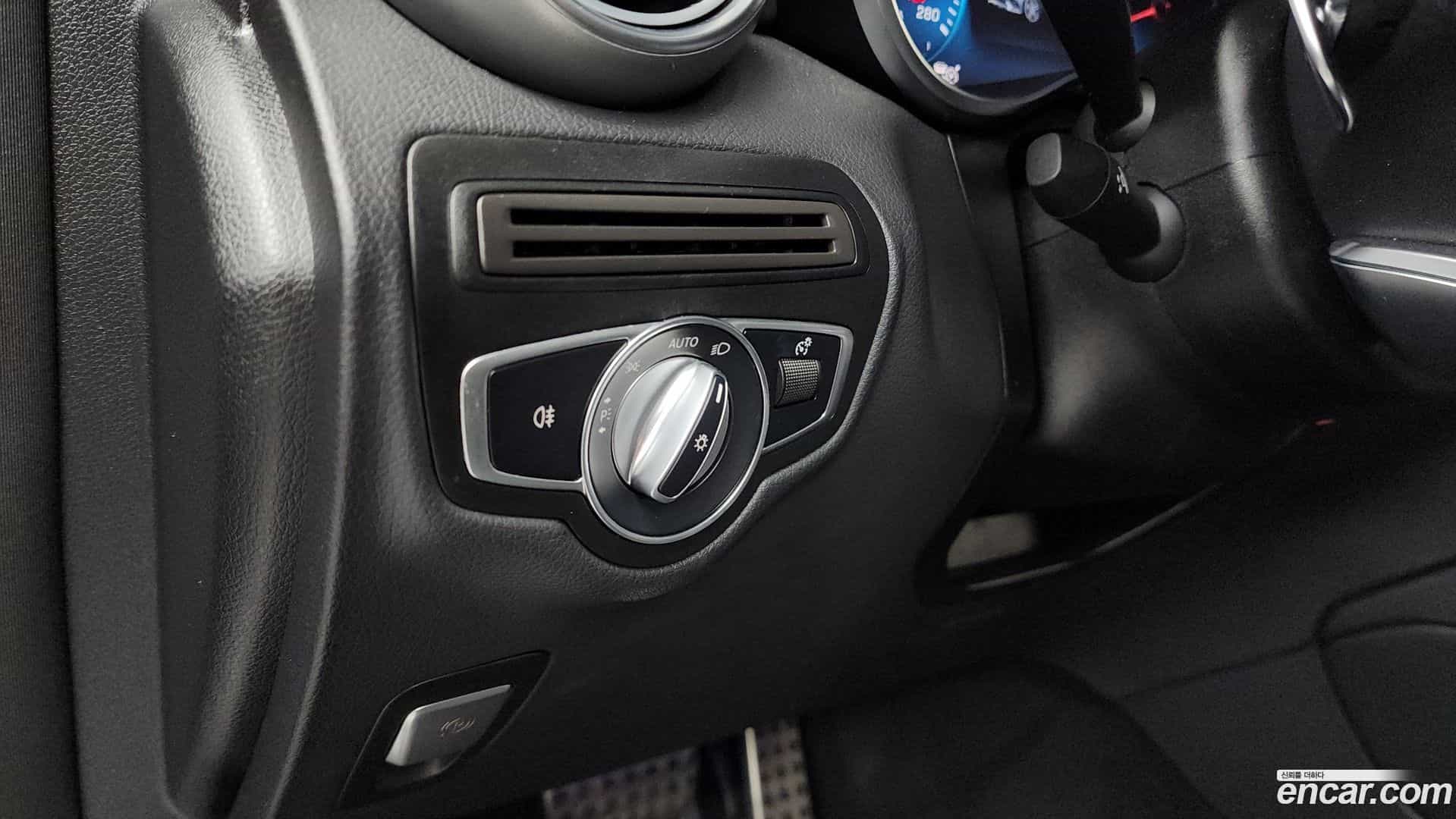 GLC-Class Mercedes-Benz 2022.6-OPTION-020
