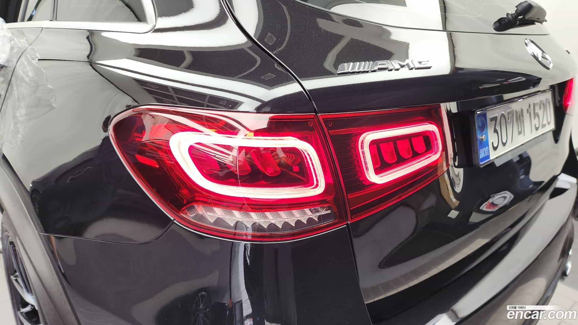 GLC-Class Mercedes-Benz 2022.6-OUTER-033