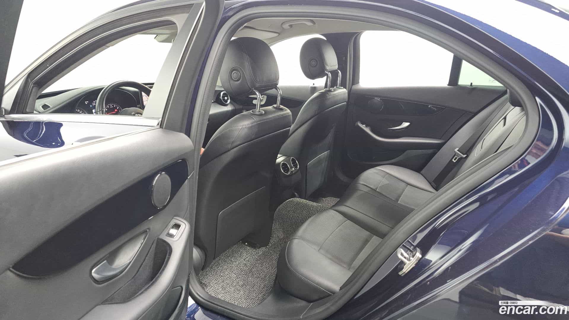 C-Class Mercedes-Benz 2019.9-OPTION-015