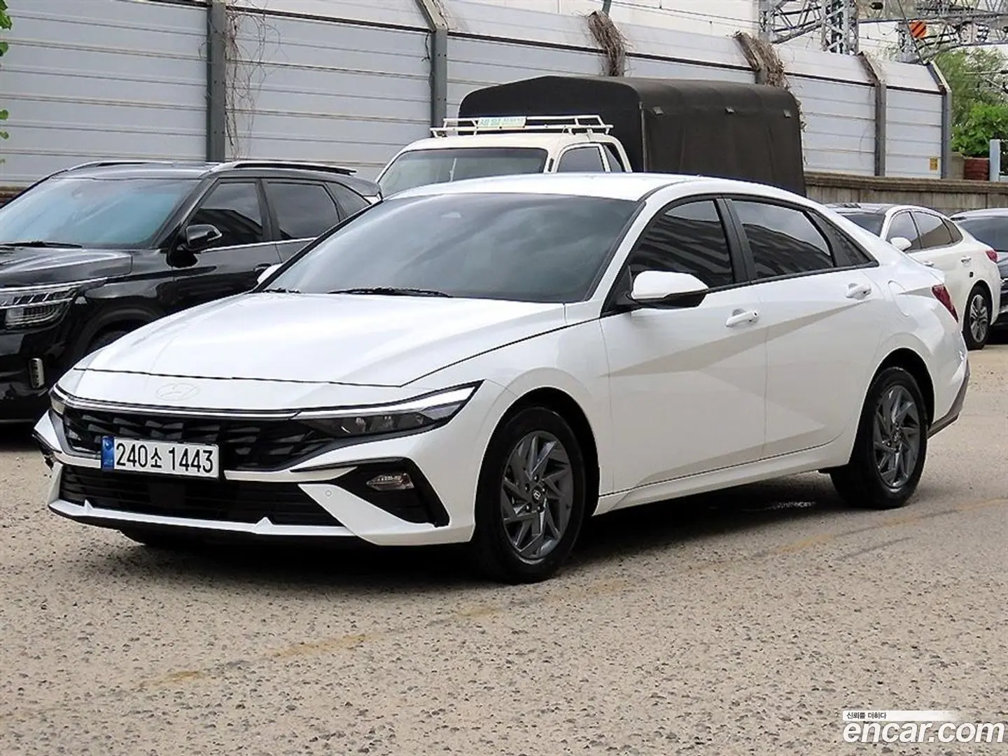 Main__Slider__Photo:AVANTE Hyundai 2024.9-0