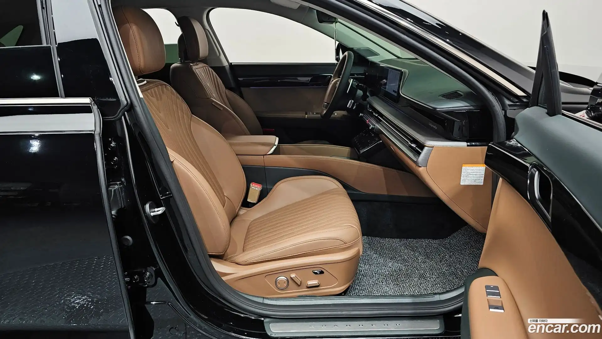 Grandeur Hyundai 2024.6-INNER-036