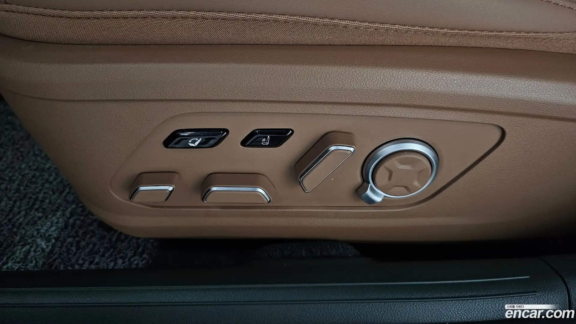 Grandeur Hyundai 2024.6-OPTION-044