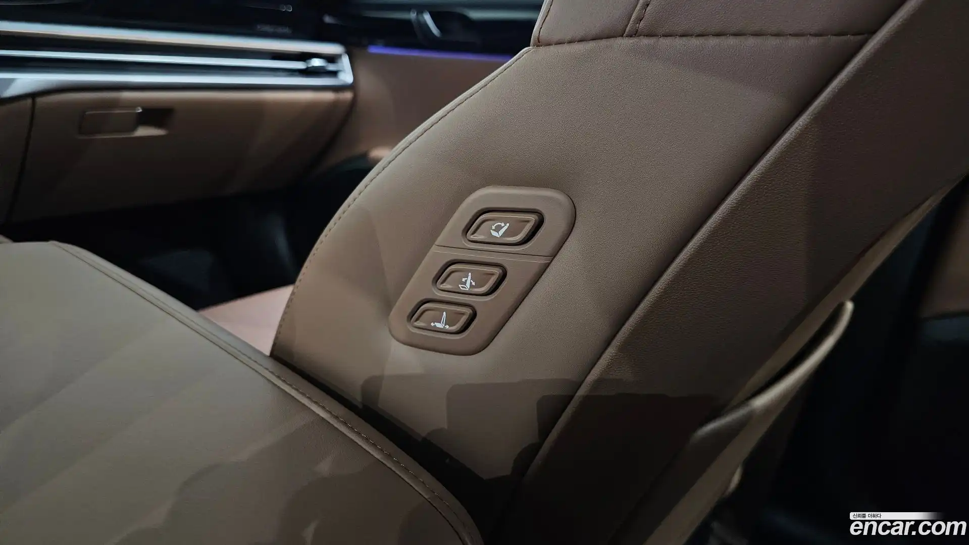 Grandeur Hyundai 2023.4-OPTION-020
