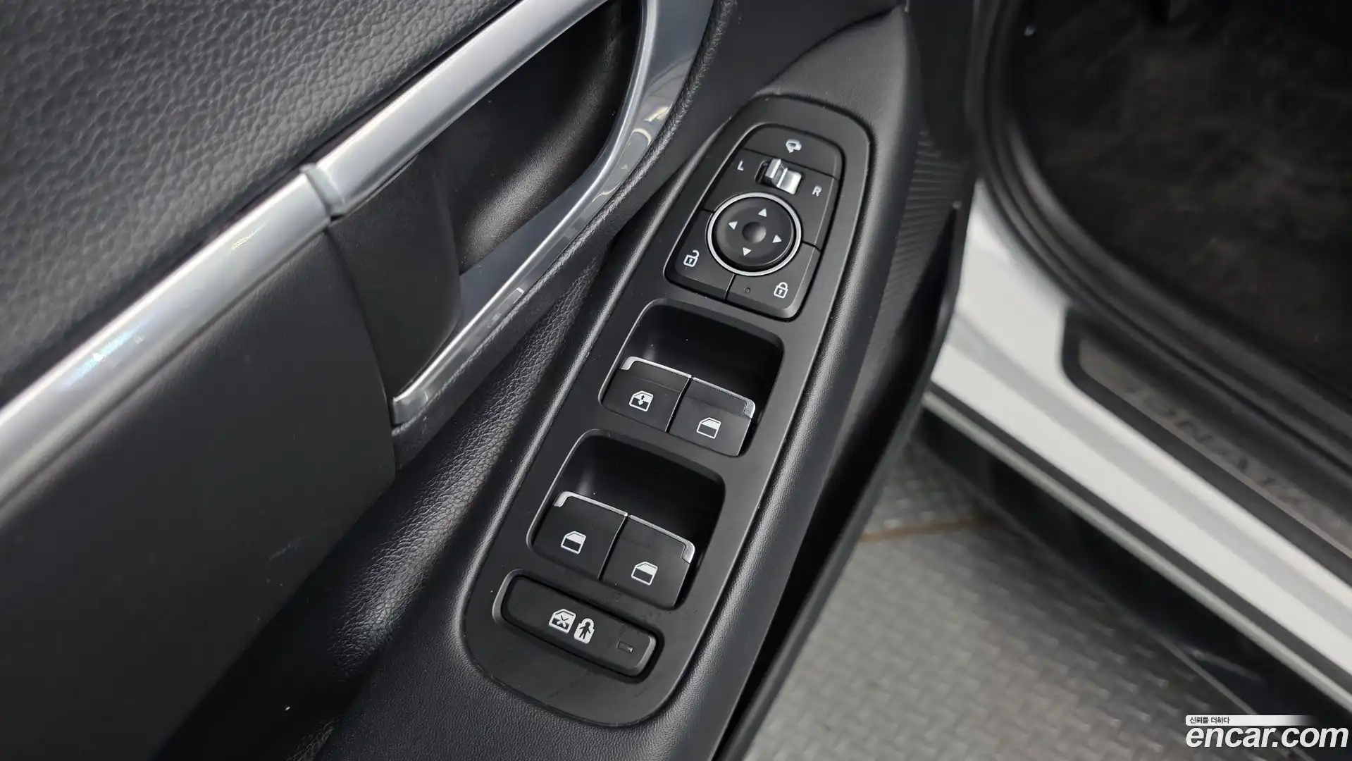 Sonata Hyundai 2019.3-OPTION-015