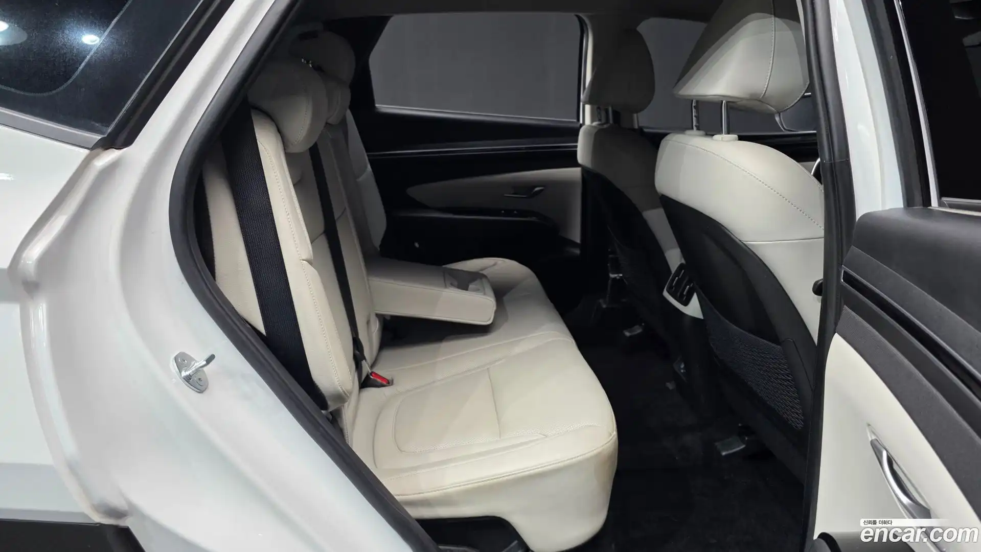 Tucson Hyundai 2023.8-OPTION-016