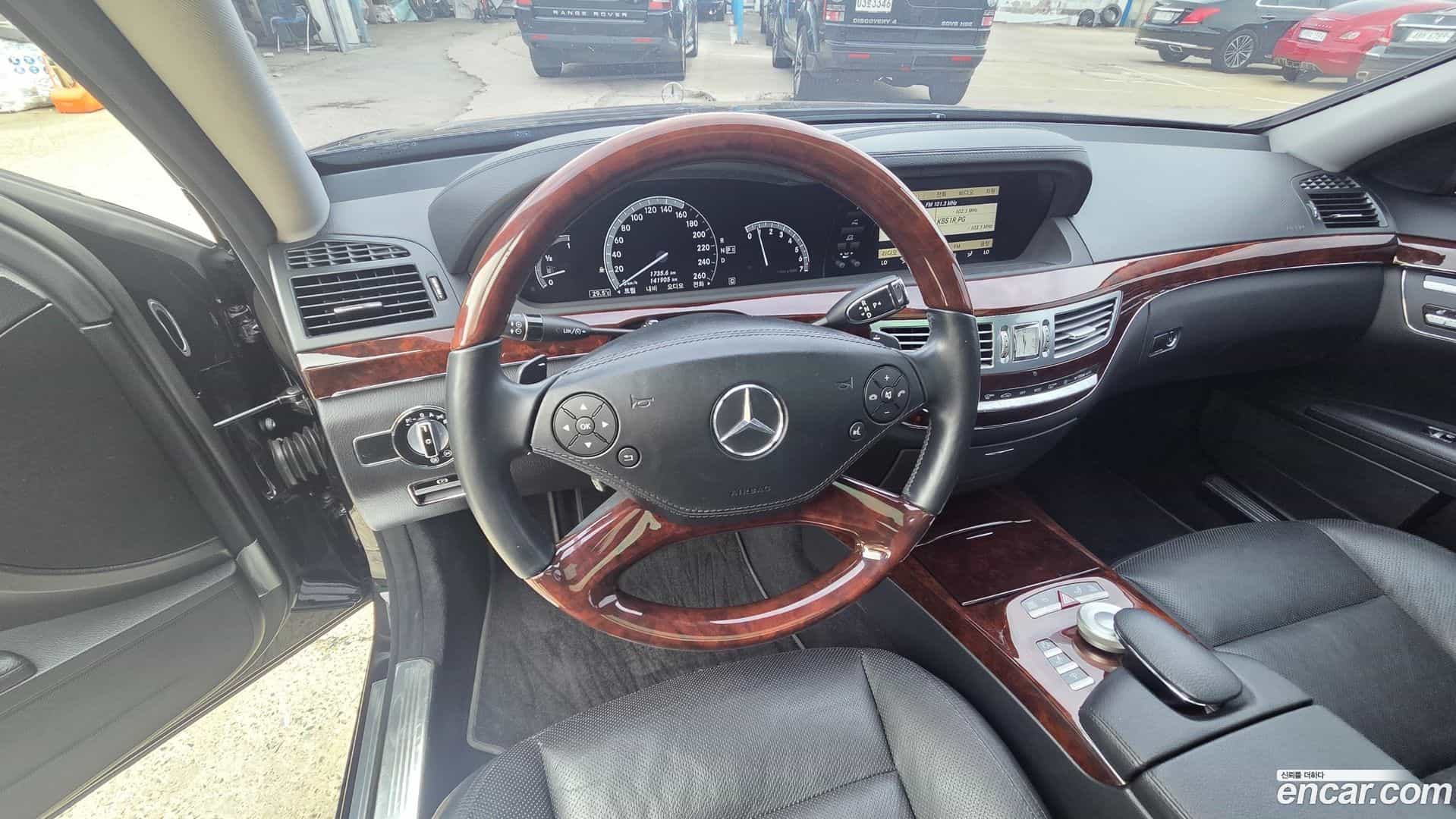 S-Class Mercedes-Benz 2010.11-OPTION-017