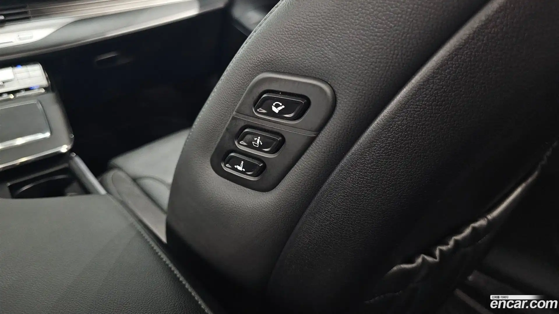Grandeur Hyundai 2022.3-OPTION-022