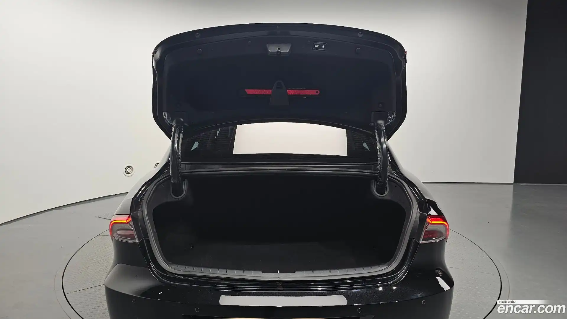 Grandeur Hyundai 2022.3-OPTION-024