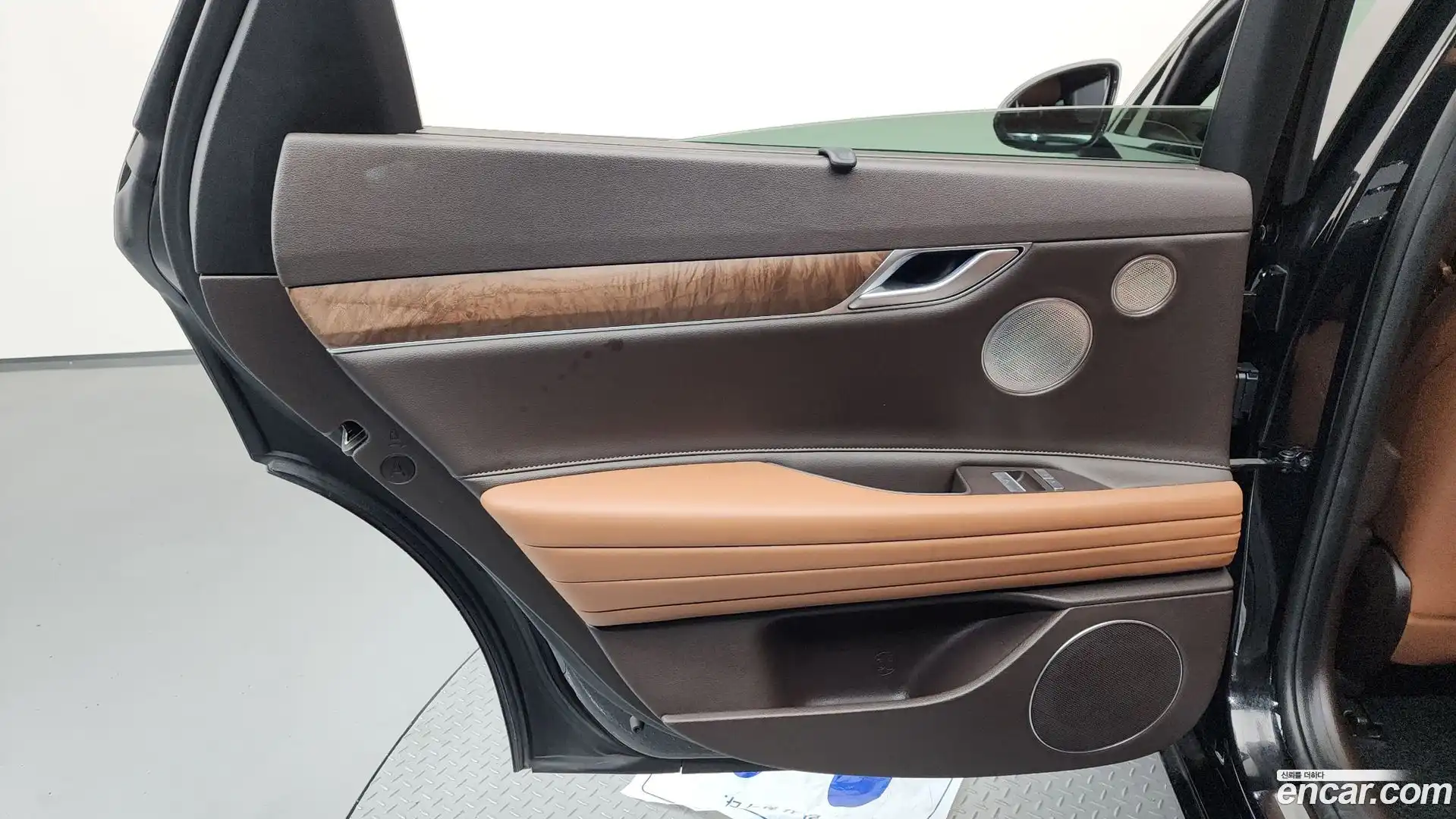 G80 Genesis 2021.9-INNER-035