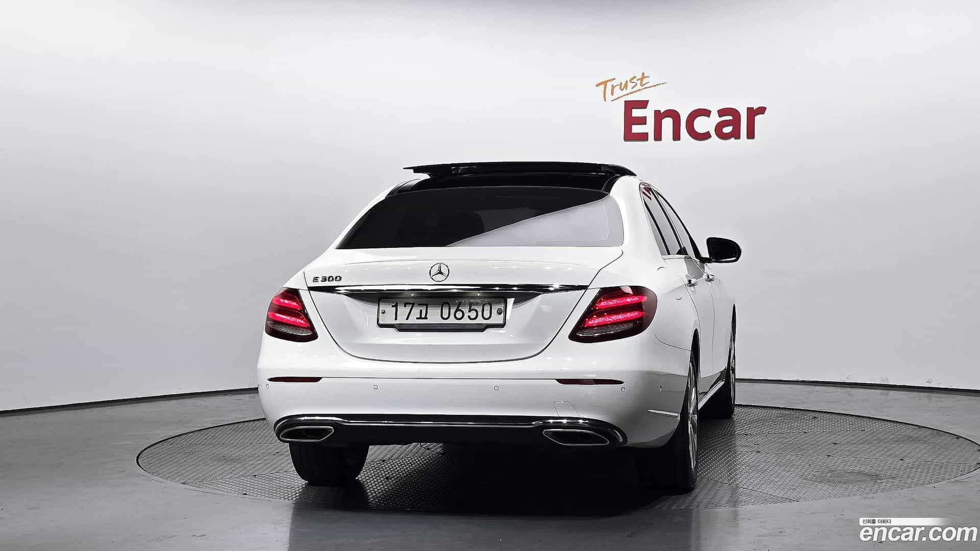 E-Class Mercedes-Benz 2016.8-OUTER-004