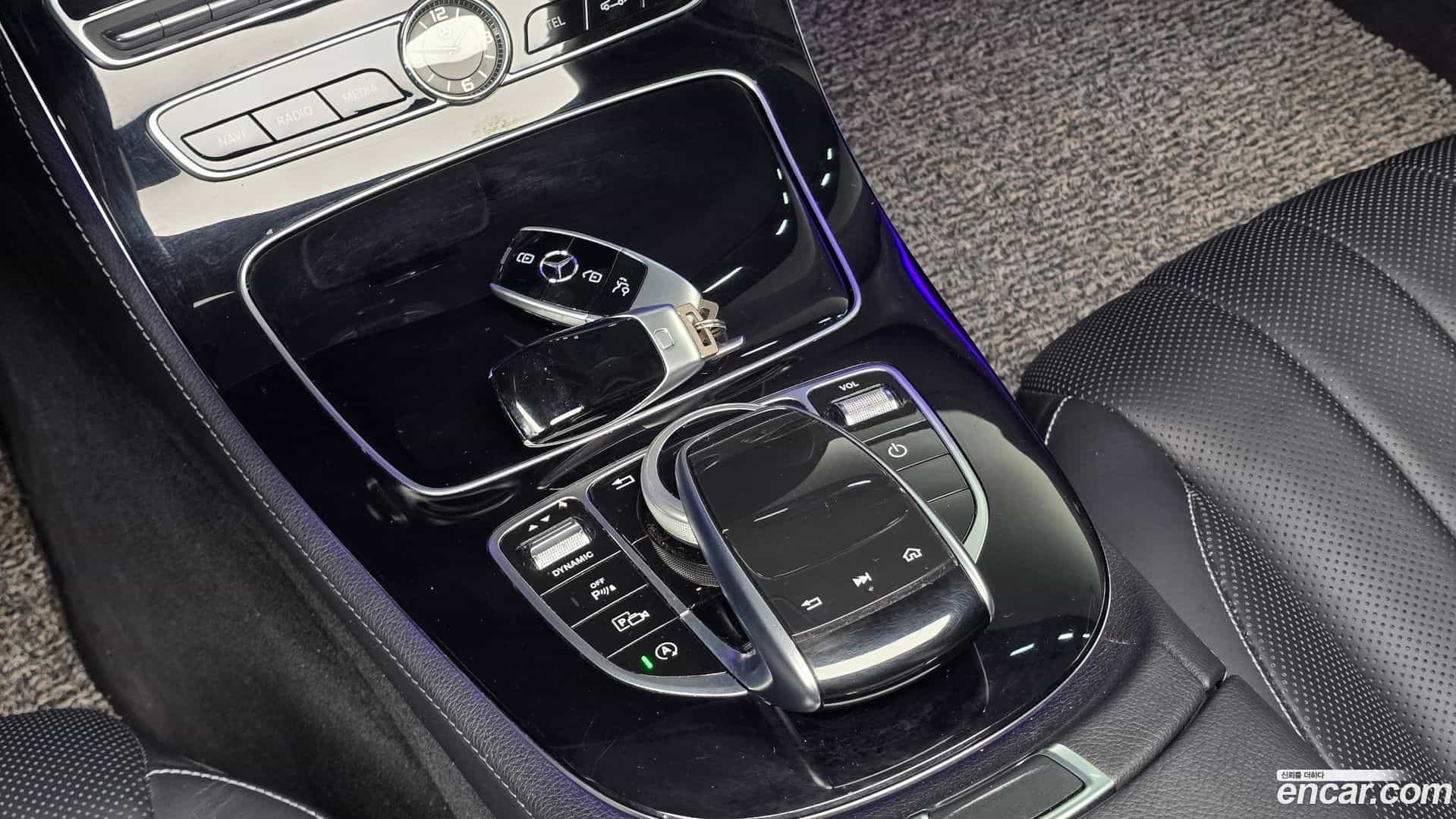 E-Class Mercedes-Benz 2016.8-OPTION-023
