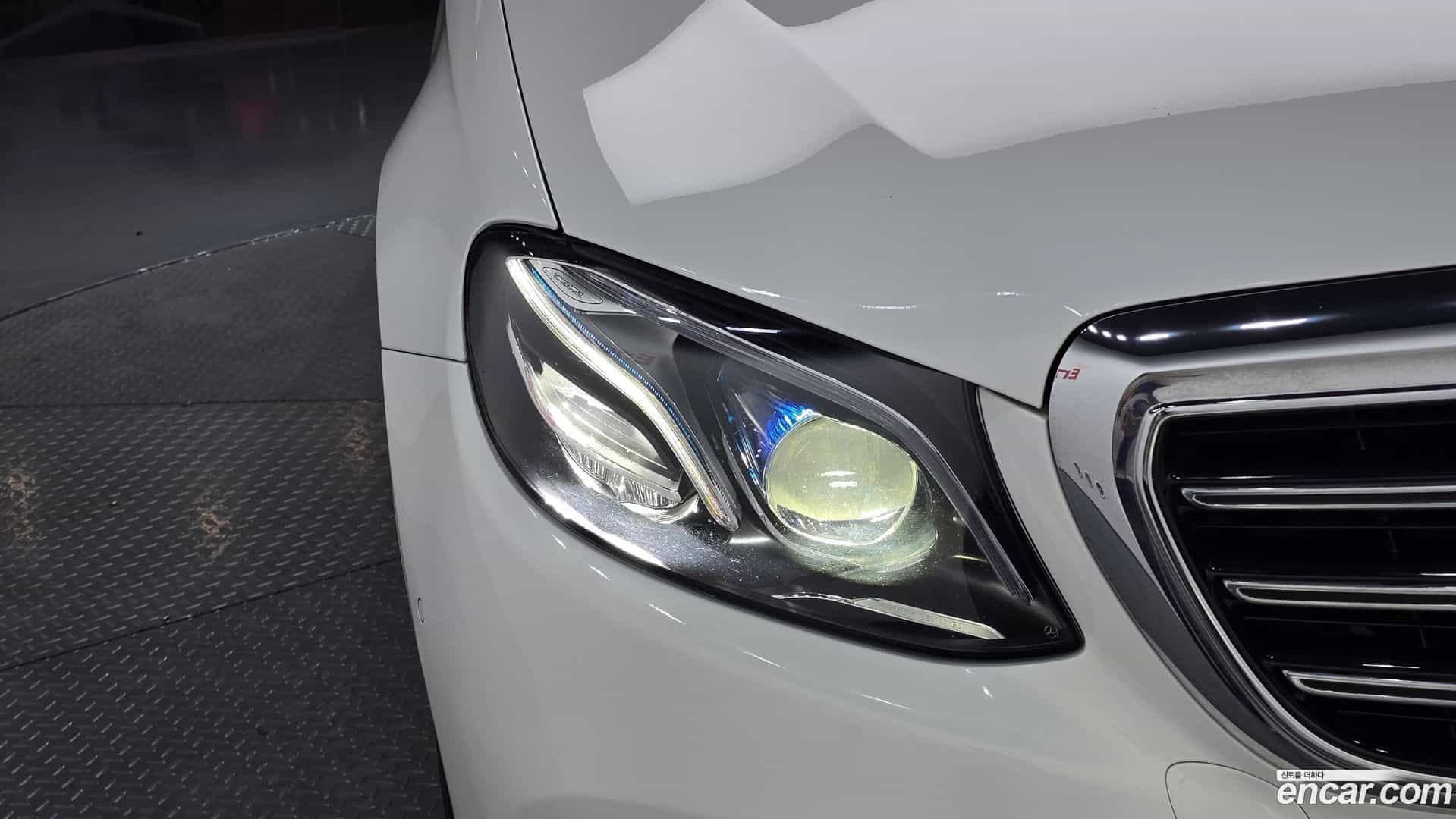 E-Class Mercedes-Benz 2016.8-OUTER-032