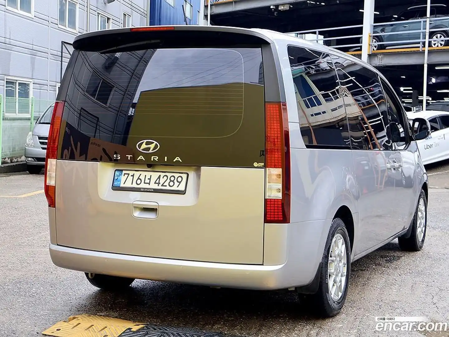 Staria Hyundai 2022.7-OUTER-002