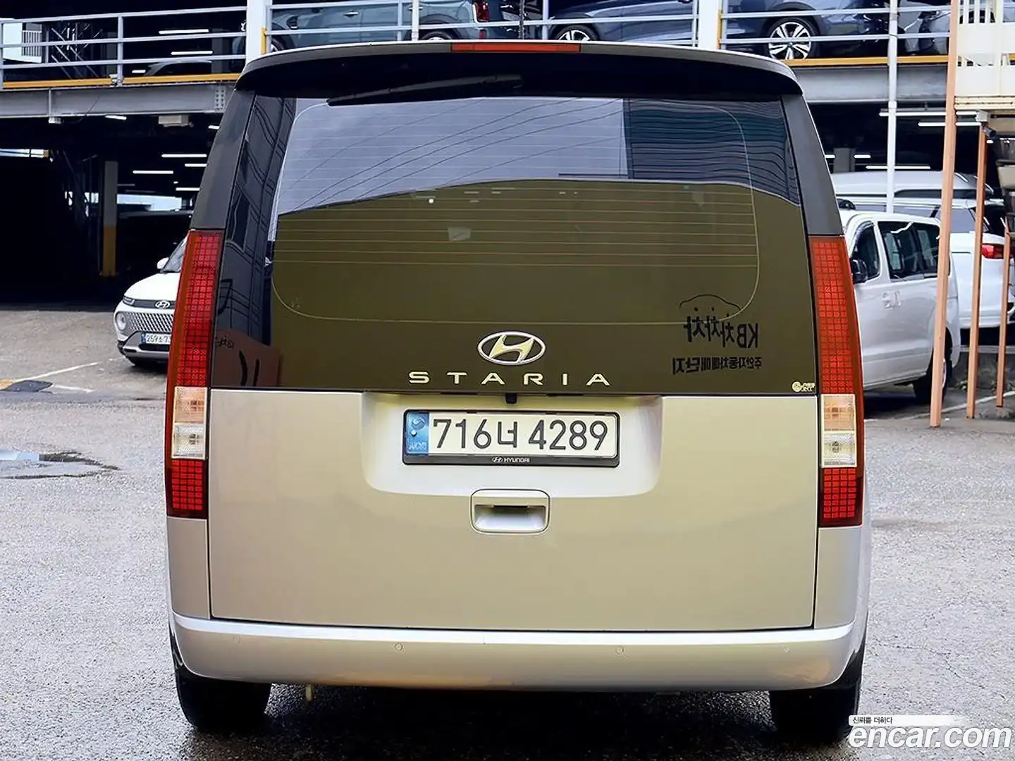 Staria Hyundai 2022.7-OUTER-004