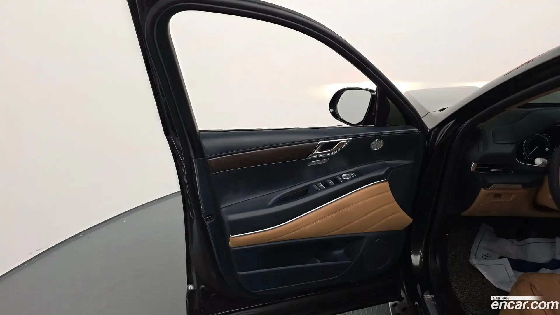 GV80 Genesis 2023.4-INNER-034