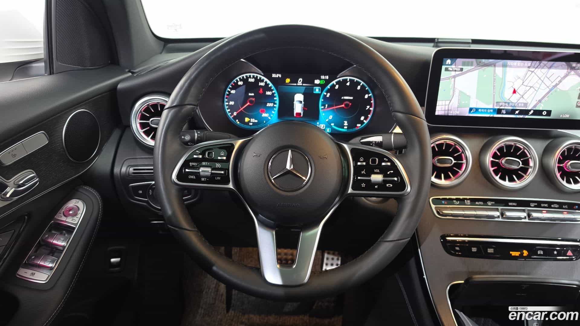 GLC-Class Mercedes-Benz 2020.1-OPTION-016